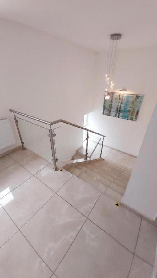 Adam Apartman كَشّا المظهر الخارجي الصورة